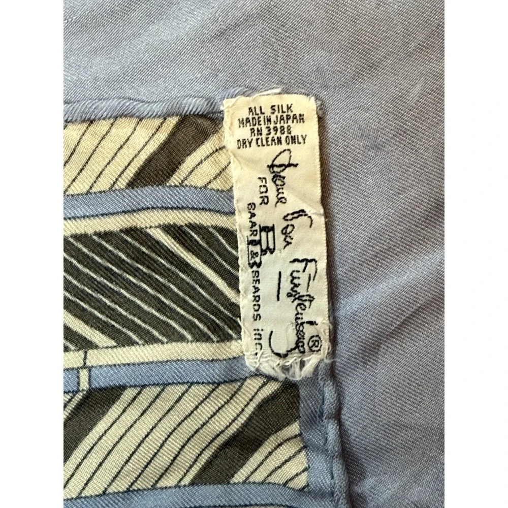 Diane Von Furstenberg DVF Silk Geometric Pocket Square Scarf Japan